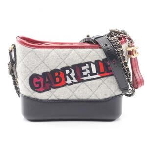 CHANEL Black Leather Shoulder Bag